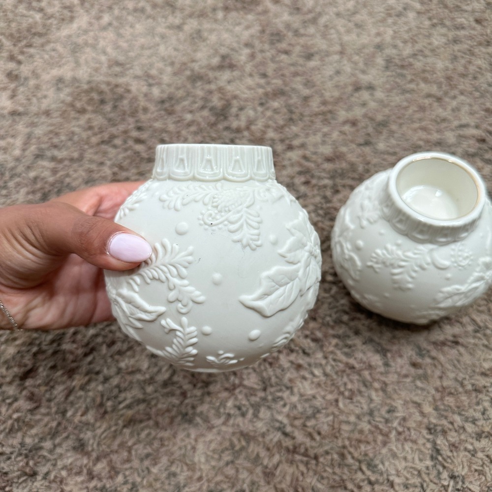 Lenox Ornamental Glow Candle Holder Set 2 Ivory Porcelain Holly Berry Embossed